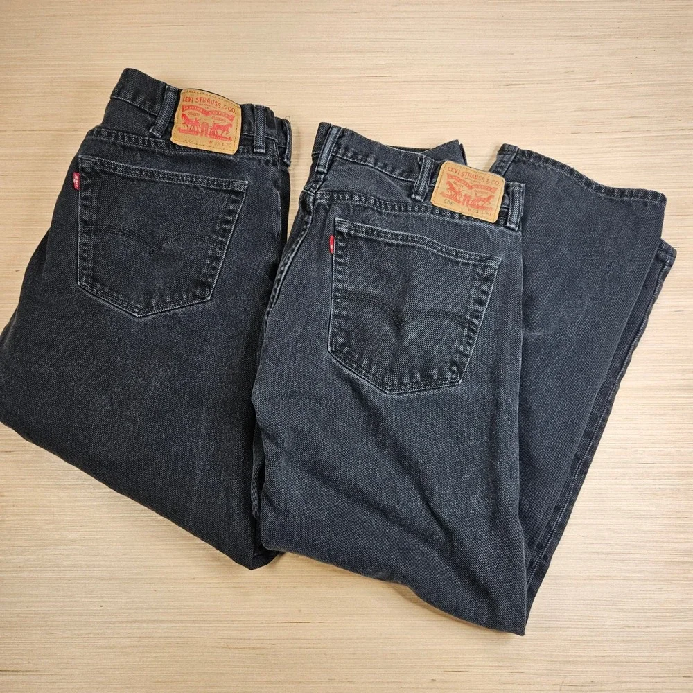Lot of 2 Levis 505 Jeans Mens 38x30 Fit 36x28 Black Regular Fit Straight Leg